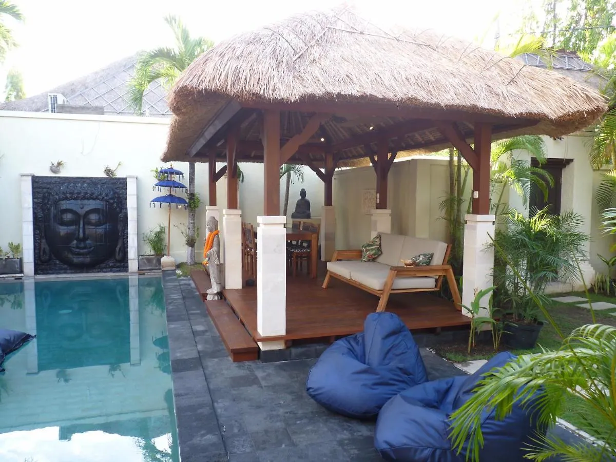 Beautiful Villa Indah 塞米亚克 印尼